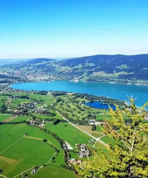 Vue aérienne sur les lacs Irrsee et Mondsee - Salzkammergut - Autriche © TVB Mondseeland