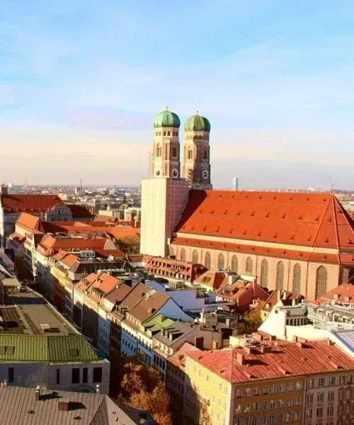 Vue aérienne de Munich et la Frauenkirche - Bavière - Allemagne