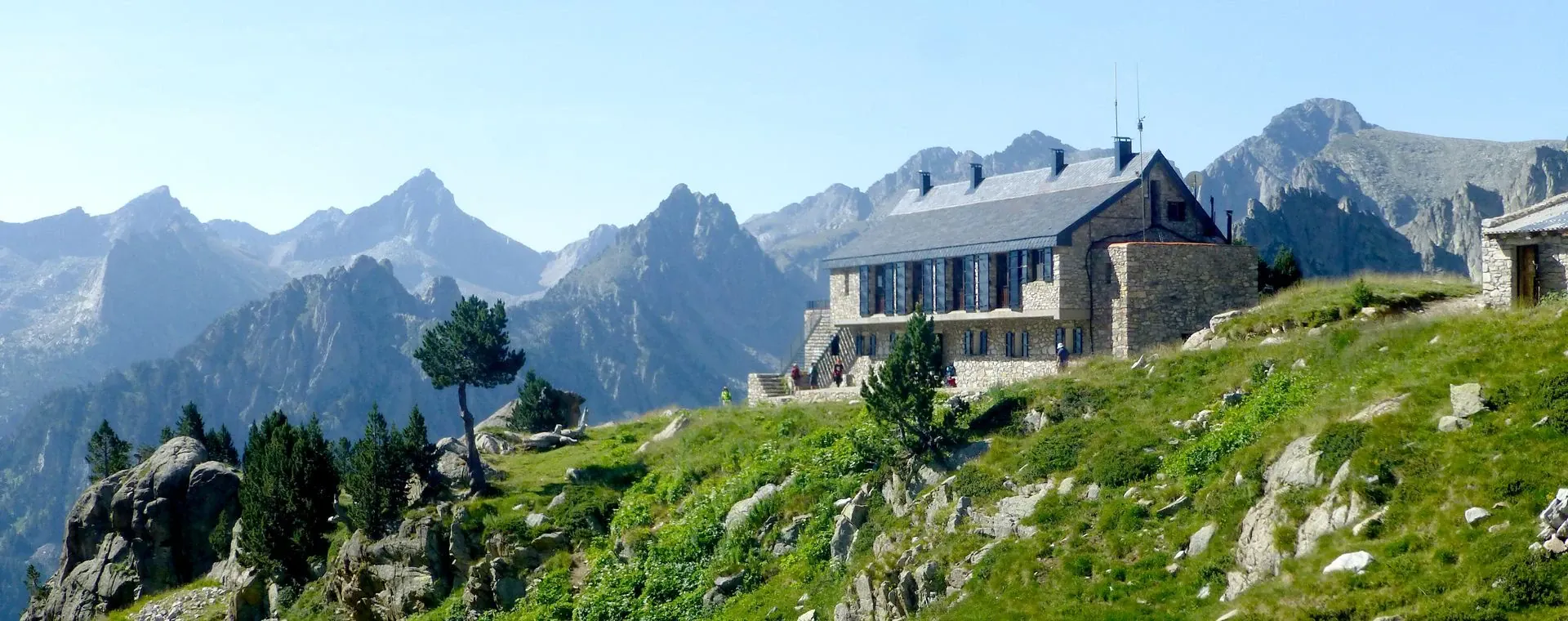Refuge Albert Deffeyes au pied du glacier du Ruitor - Italie © Laurent Comte