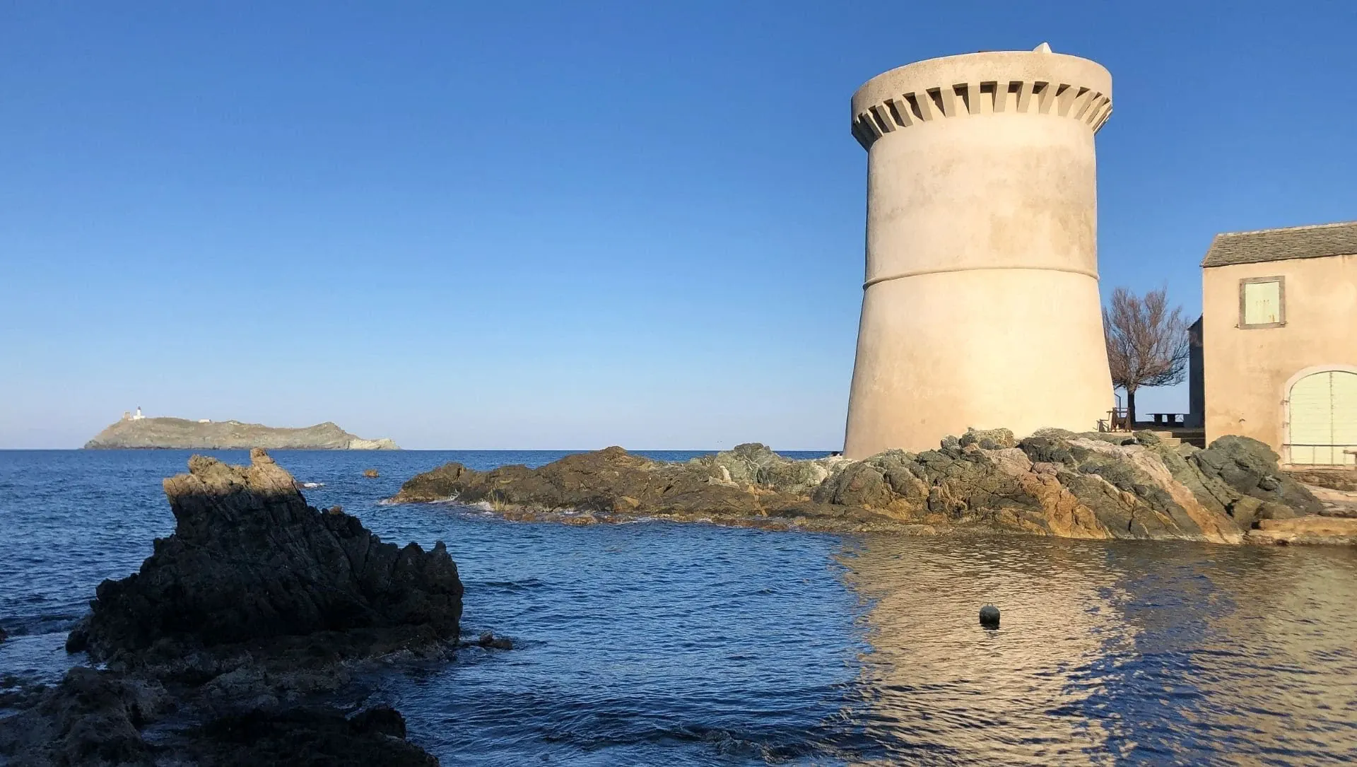 Port de Barcaggio et île de la Giraglia - Cap Corse - France