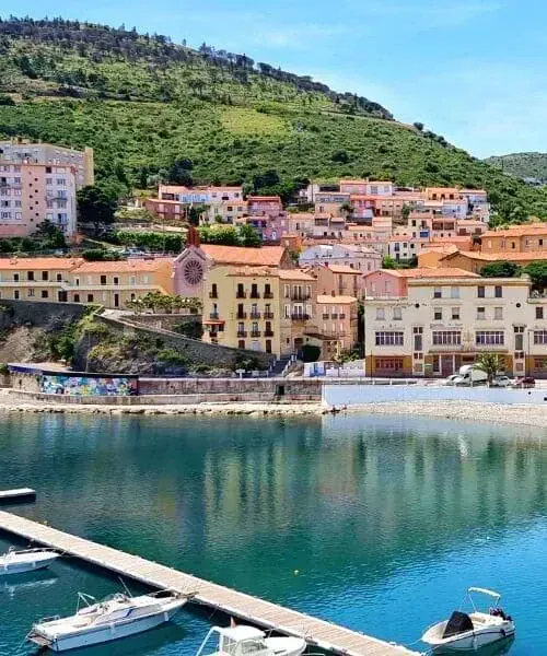 Plage de Benagil avec ses grottes - Algarve - Portugal
