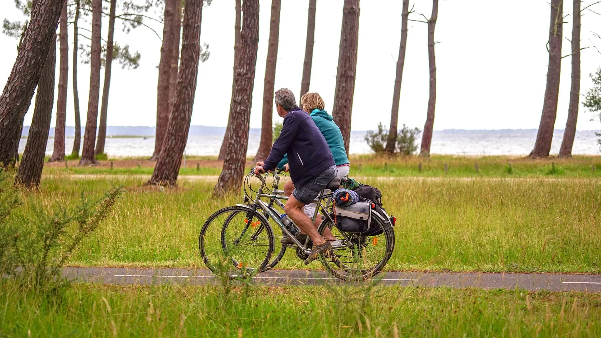 Biscarosses Le Lac 04 Cla Velodyssee Aurelie Stapf - France
