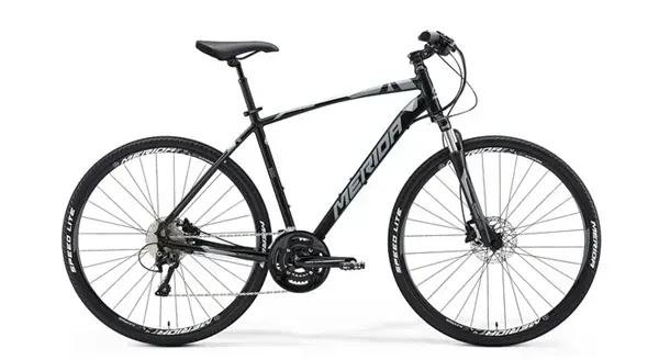 Velo de randonnee Merida noir pour circuits cyclotourisme - Pouilles Italie