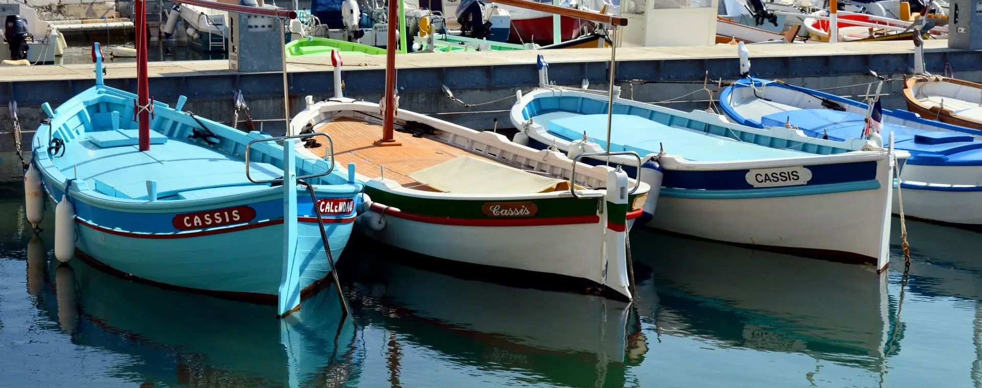 Bateaux au port de Cassis - Provence - France