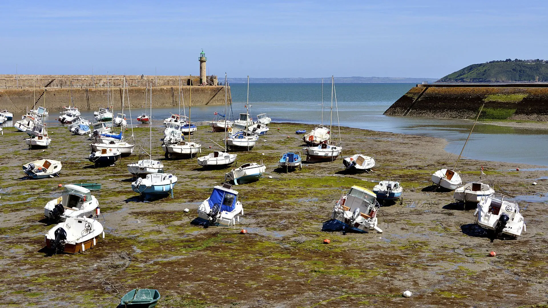 Côte bretonne sur la Vélomaritime - Bretagne - France