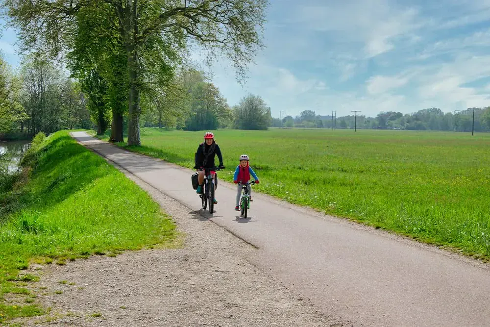 Canal De La Bruche A Velo Strasbourg Mutzig C Quentin Vanaker - France © Quentin Vanaker