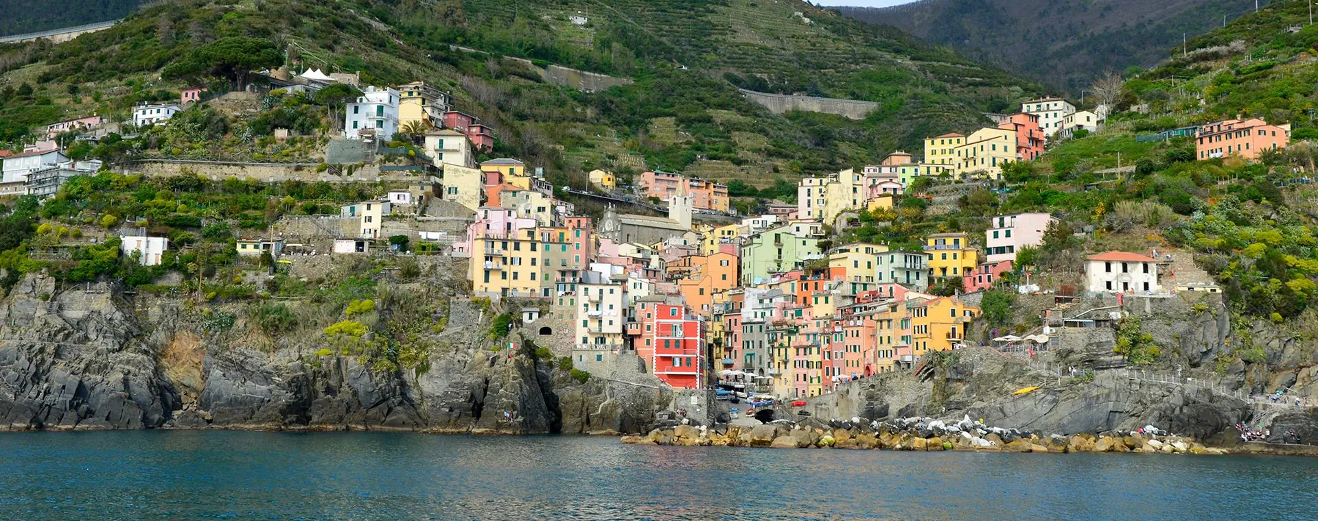 Cinque Terre Depuis La Mer - Italie