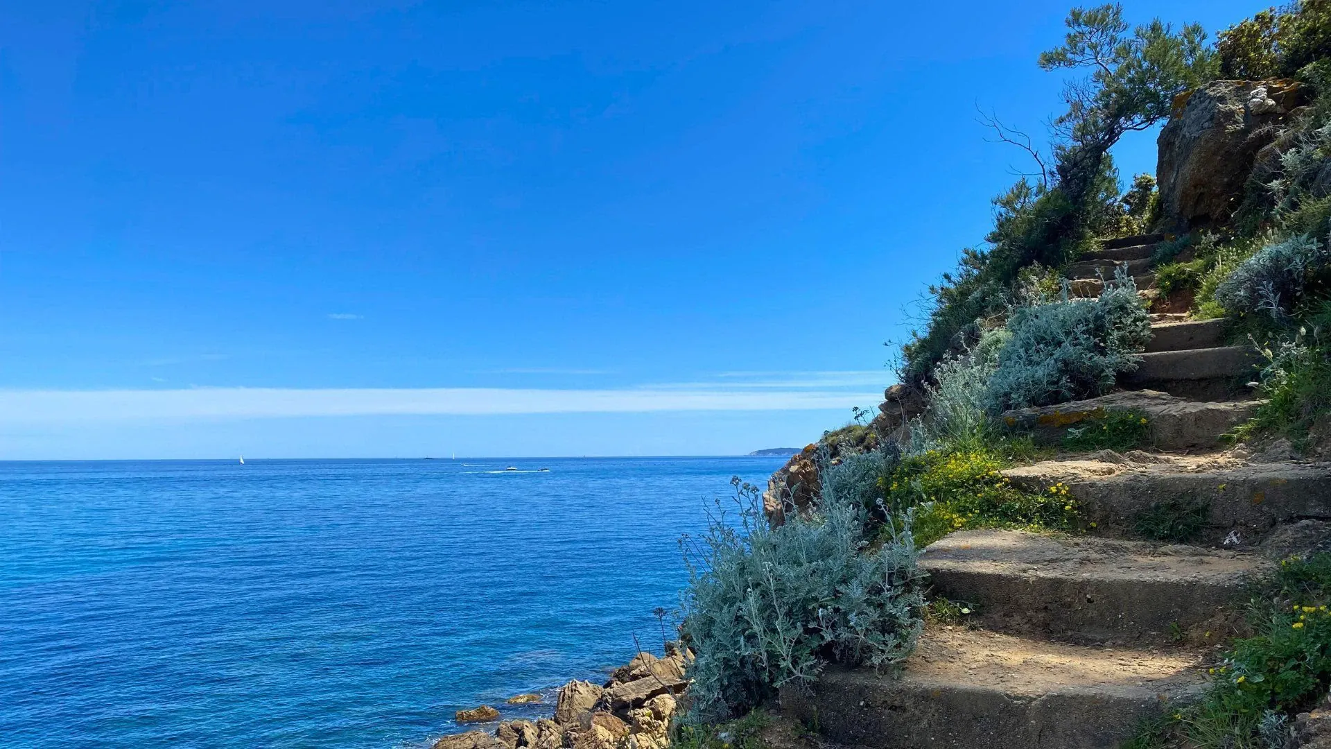 Sentier côtier à Bormes-les-Mimosas - Var - France