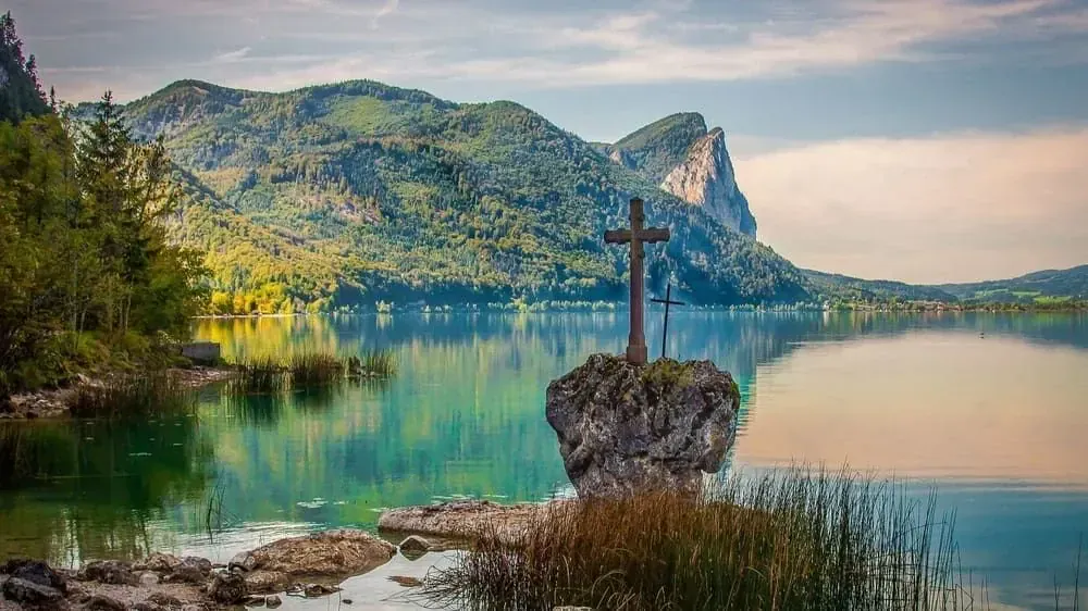 Croix Au Bord Du Lac Mondsee En C Pixabay - Autriche