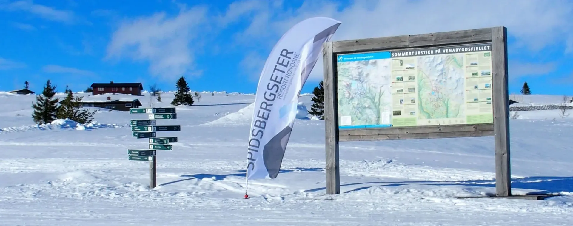 Piste cyclable le long du canal Hadelner près de Beufleth - Allemagne © Verena Riedel