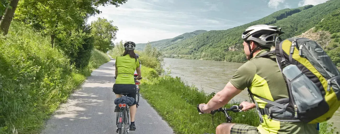 Cyclistes Velo Long Danube - Allemagne