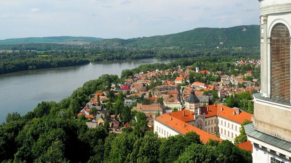 Danube Ville Esztergom Depuis Cathedrale Saint Adalbert - Allemagne