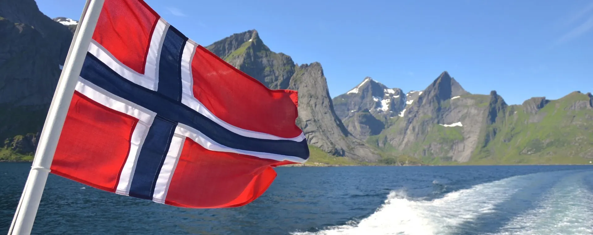 Drapeau Norvegien Flotte Fjord Reine - Norvège