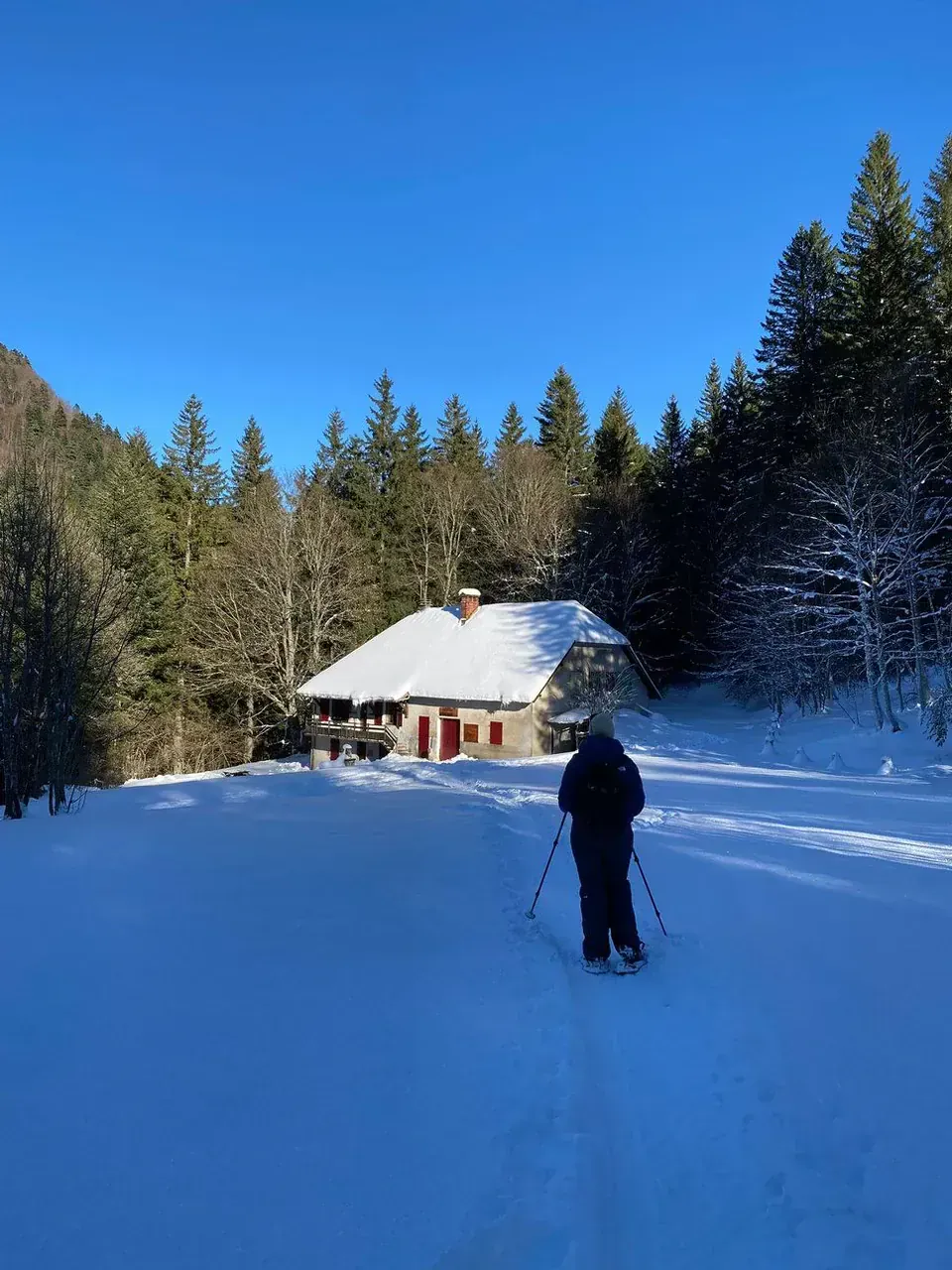 Refuge d'Esparron en hiver - Vercors - France
