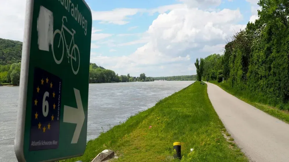 Balisage de l'EuroVelo 6 le long du Danube - Allemagne