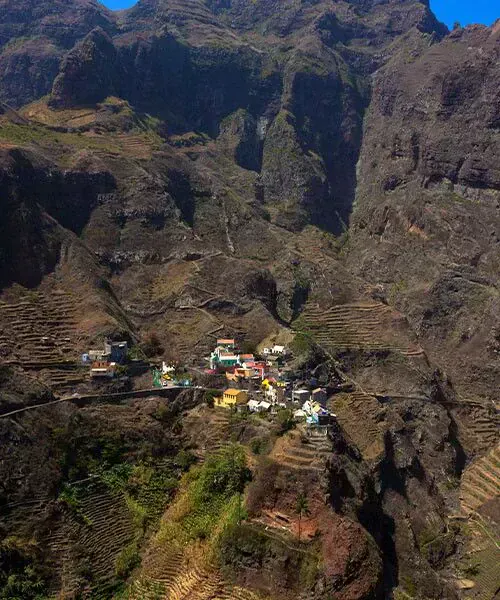 Fontainhas A Ponto Do Sol