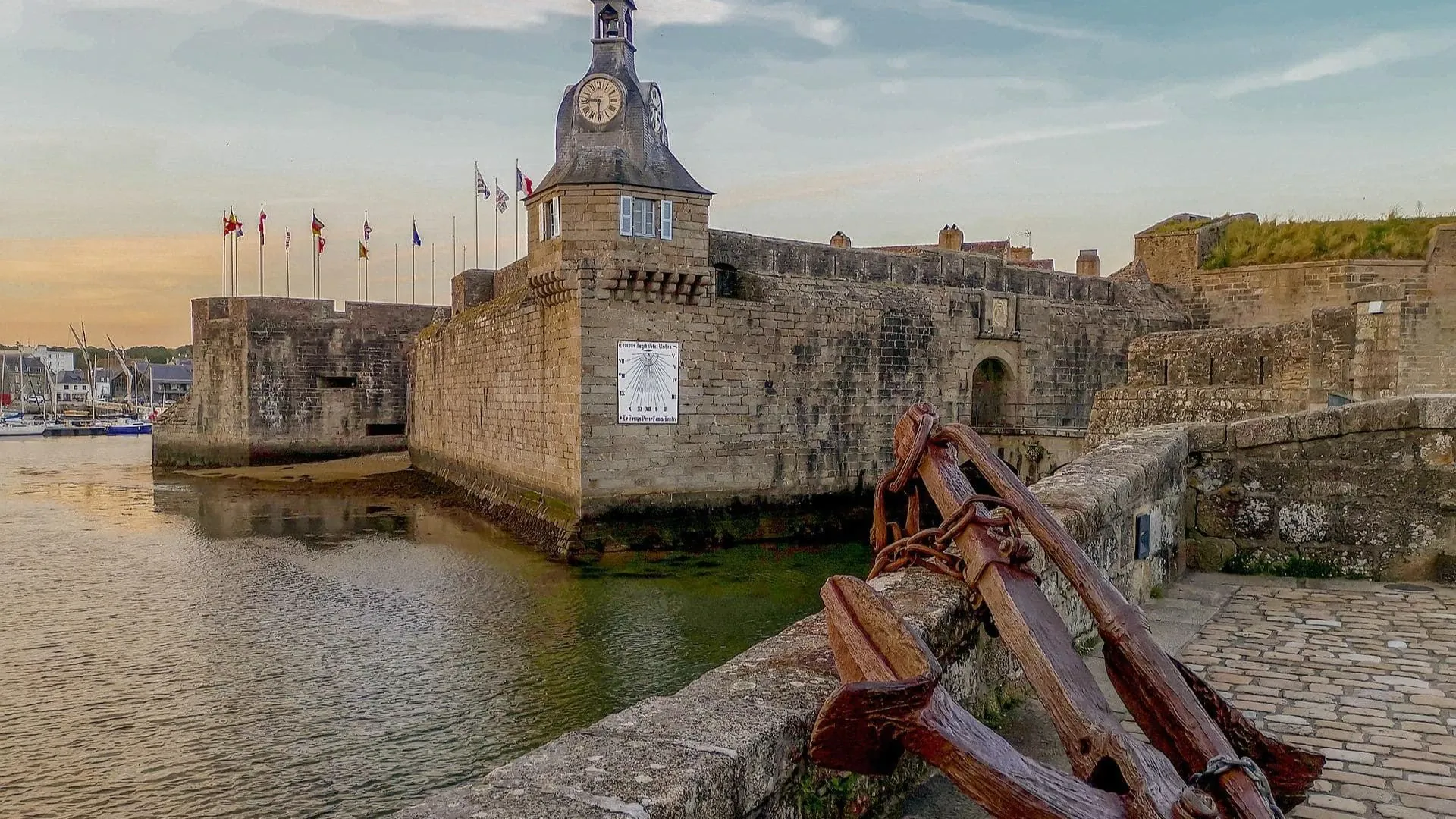 Fortifications De Concarneau - France