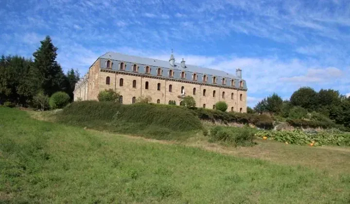 Bâtisse fortifiée - Massif Central - France