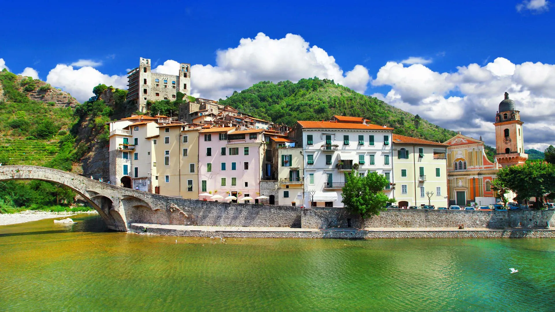 Fotolia 69256783 L Dolceacqua - France - fotolia-69256783-l-dolceacqua-france-2