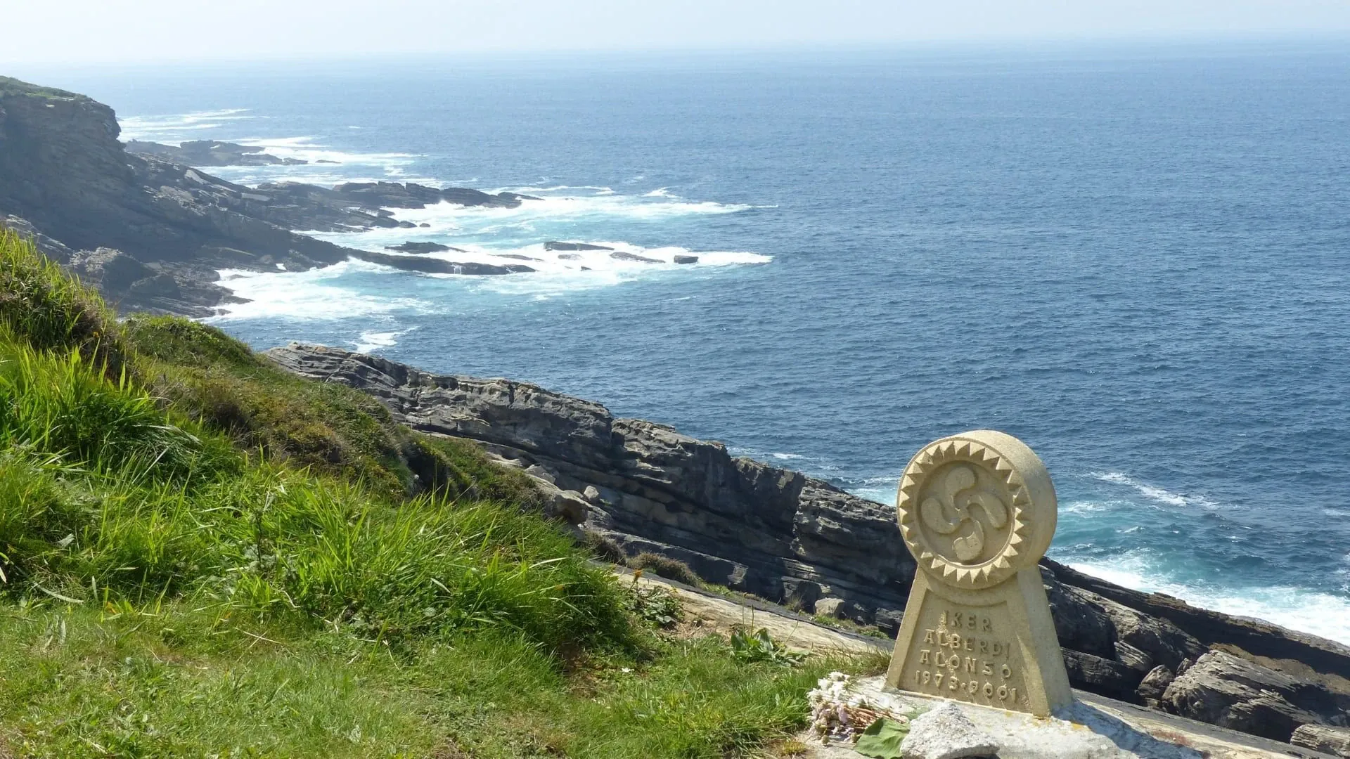 Sentier du Grand Veymont - Vercors - France © Matthieu Offredi