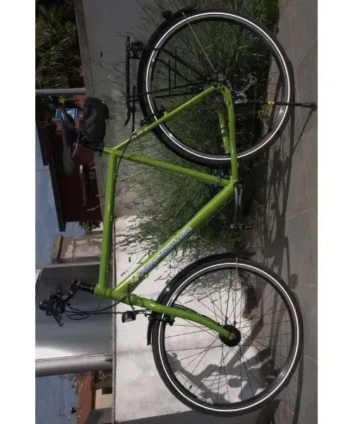 Velo de randonnee vert avec porte-bagages - Istrie Croatie