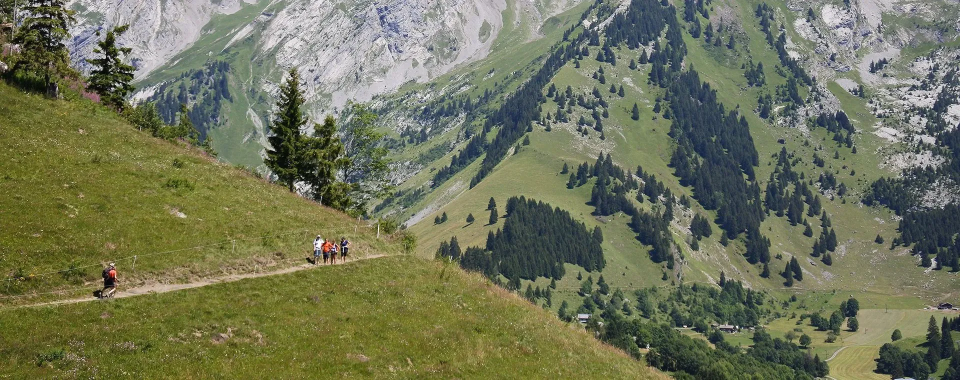 Randonnee guidee dans les Aravis - Haute-Savoie - France - guided-hiking-in-aravis-haute-savoie-france-7