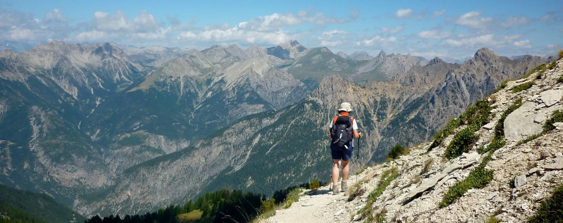 Randonneur sur le Tour des Geants - Val d Aoste - Italie