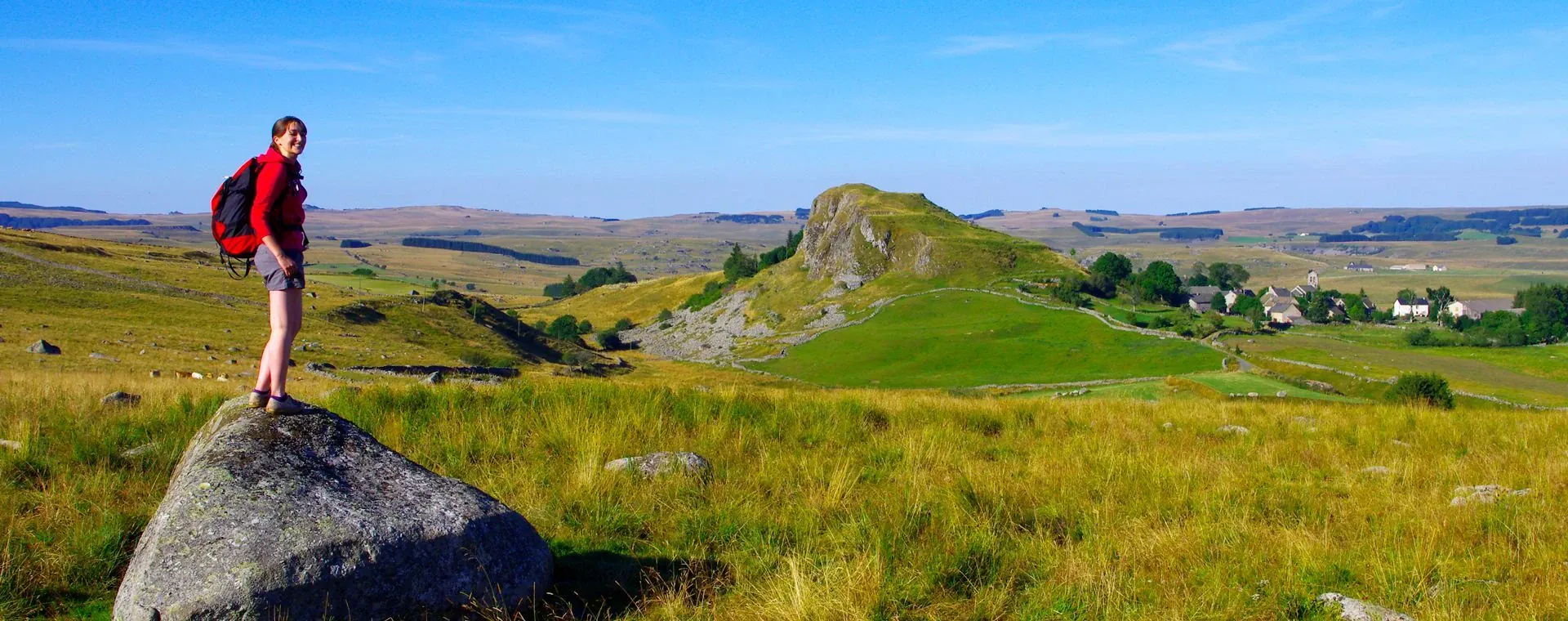 Randonneur vue sur Roques de Salmor - El Hierro - Espagne