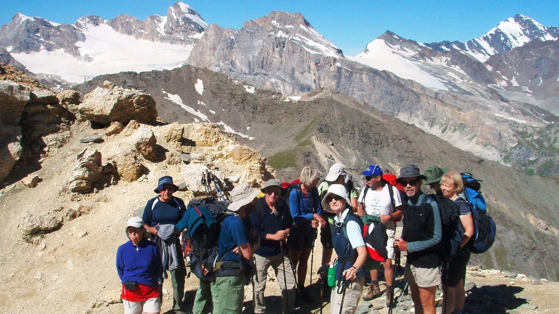 Randonneurs au Cap de Creus - Collioure-Cadaques - France © Brigitte Gros