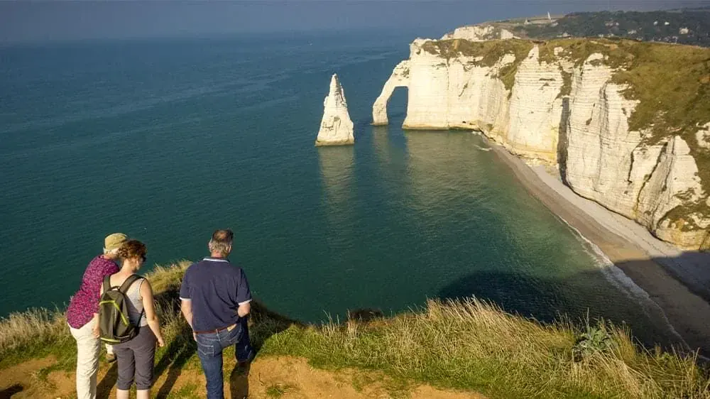 Randonneurs entrant en Castille et Leon - Camino de Santiago - Espagne