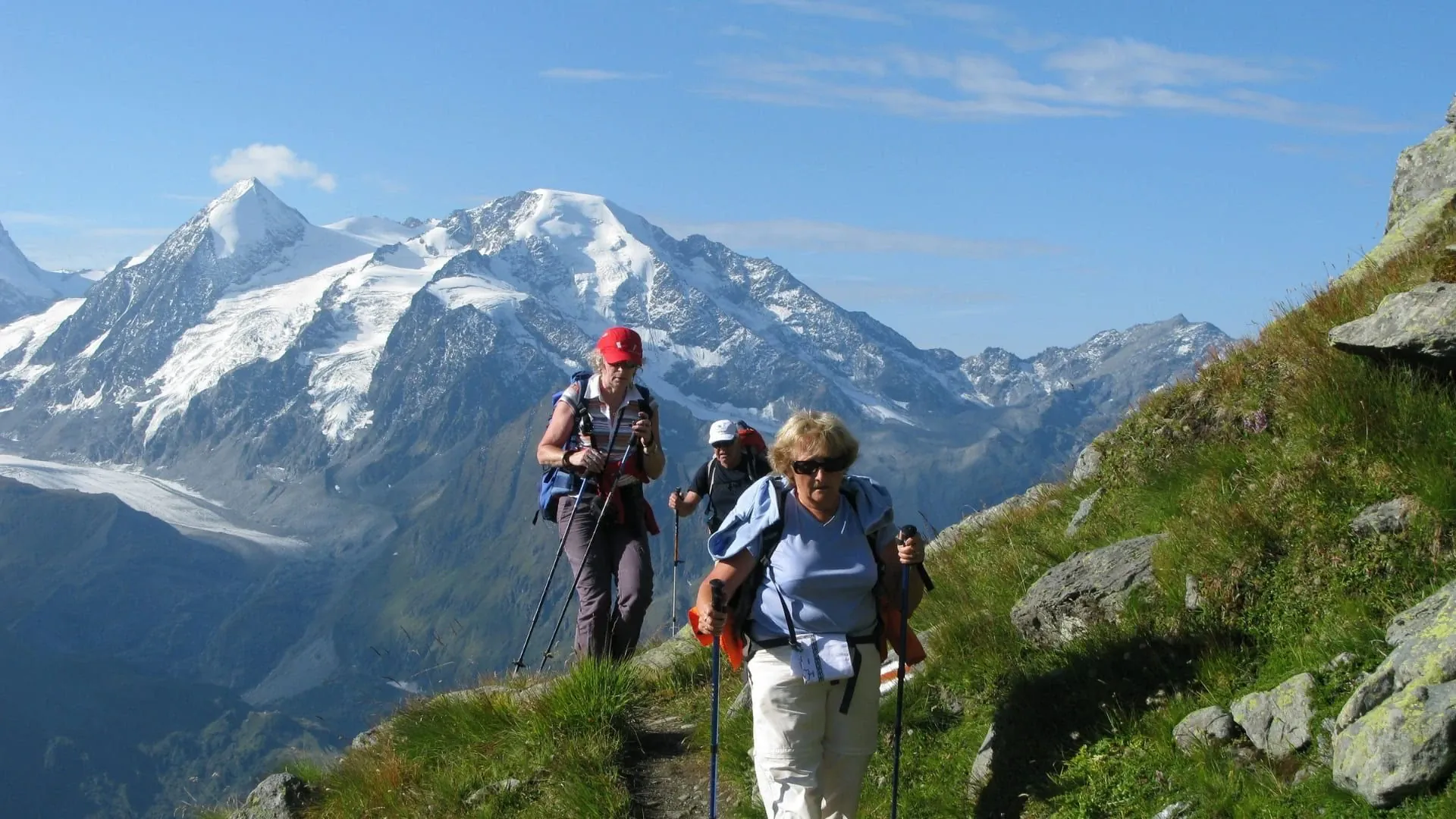Randonneurs dans le Queyras - Alpes - France © Marc Laurans