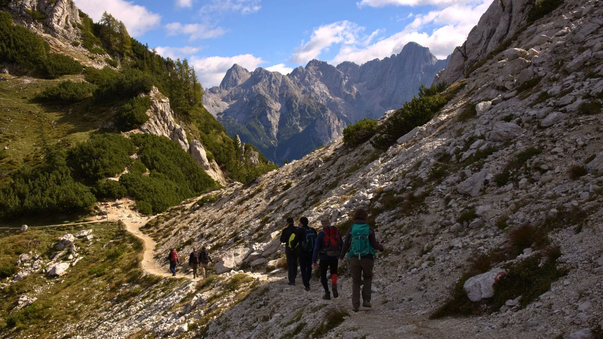 Randonneurs sur crete des Karavanke - Slovenie