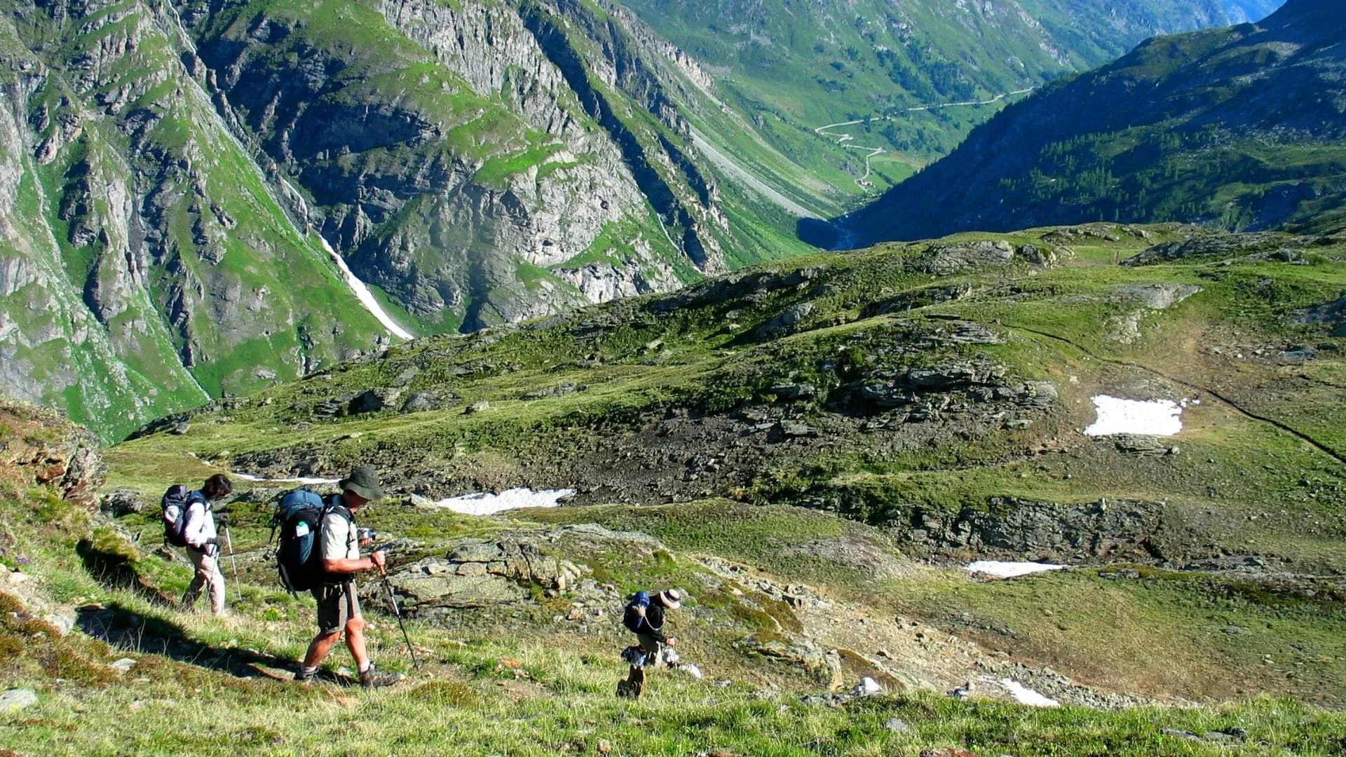 Randonneurs sur l Epomeo - Ischia - Italie © Tania Gherli