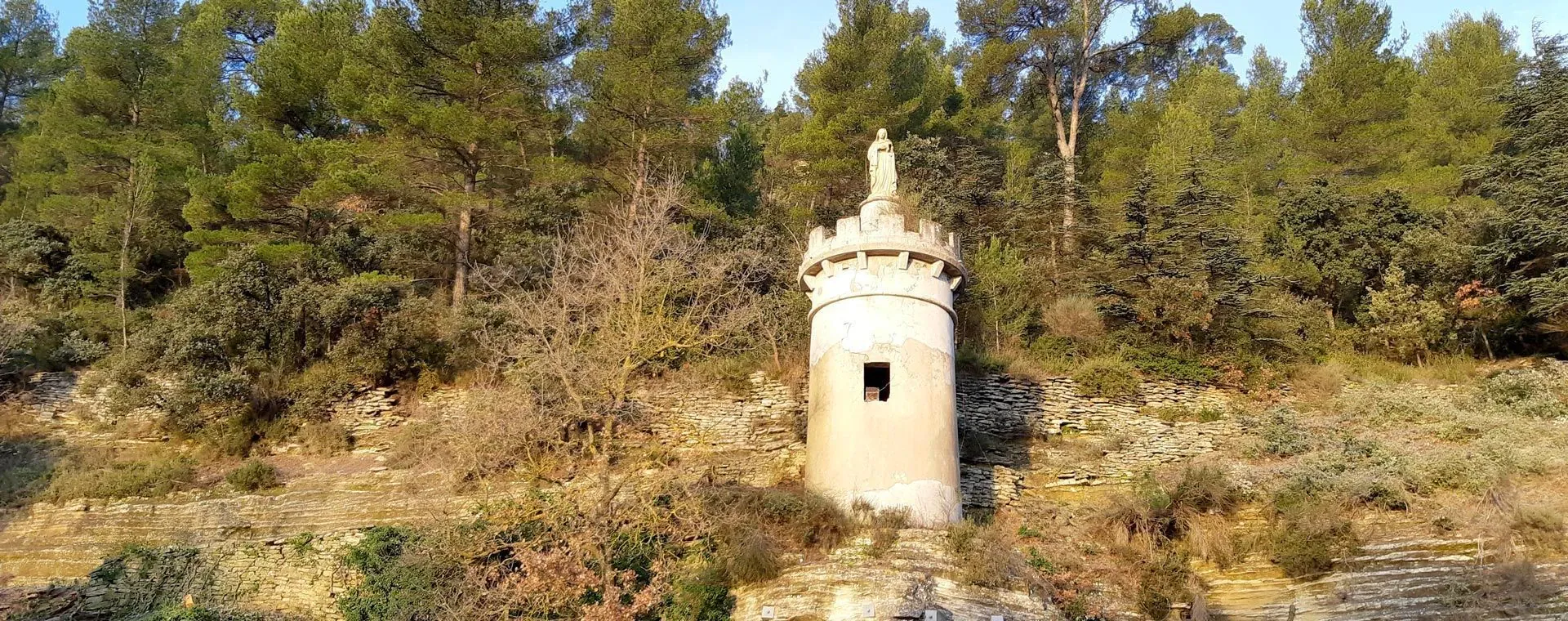 Village perche du Luberon - Provence - France