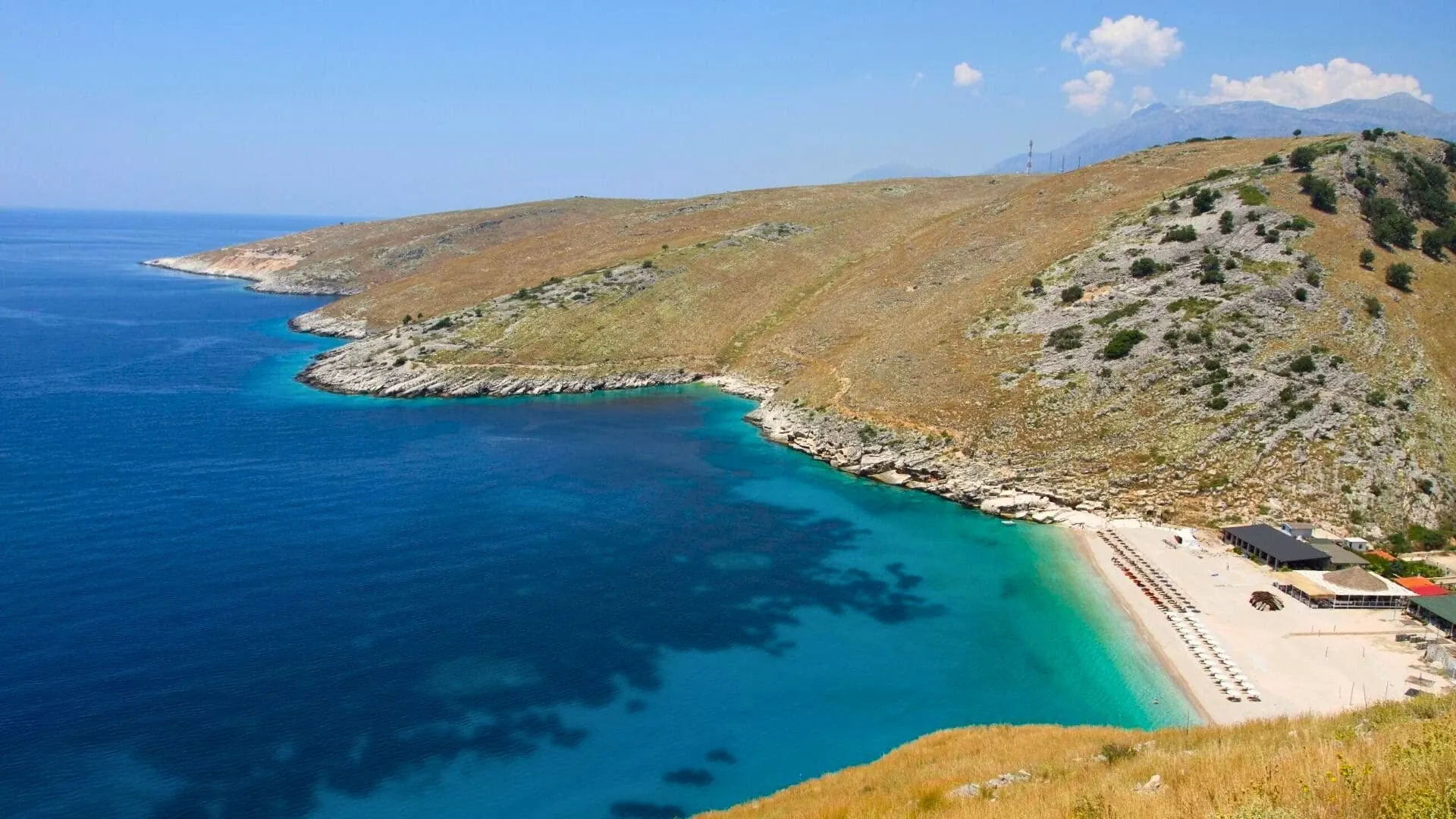 Plage de Himarë - Riviera albanaise - Albanie