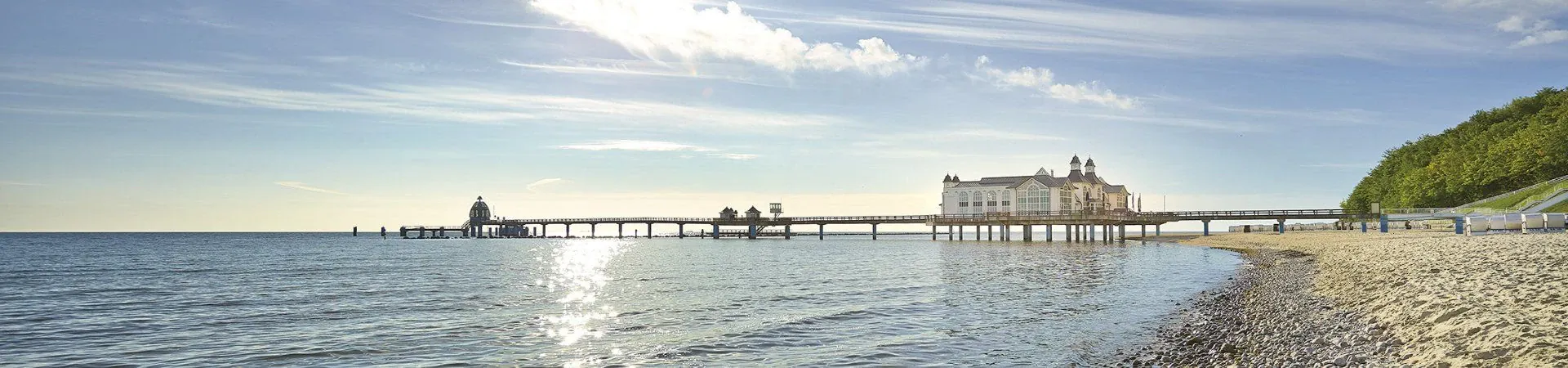 Jetee historique sur plage de sable - Mer Baltique - Pays Baltes