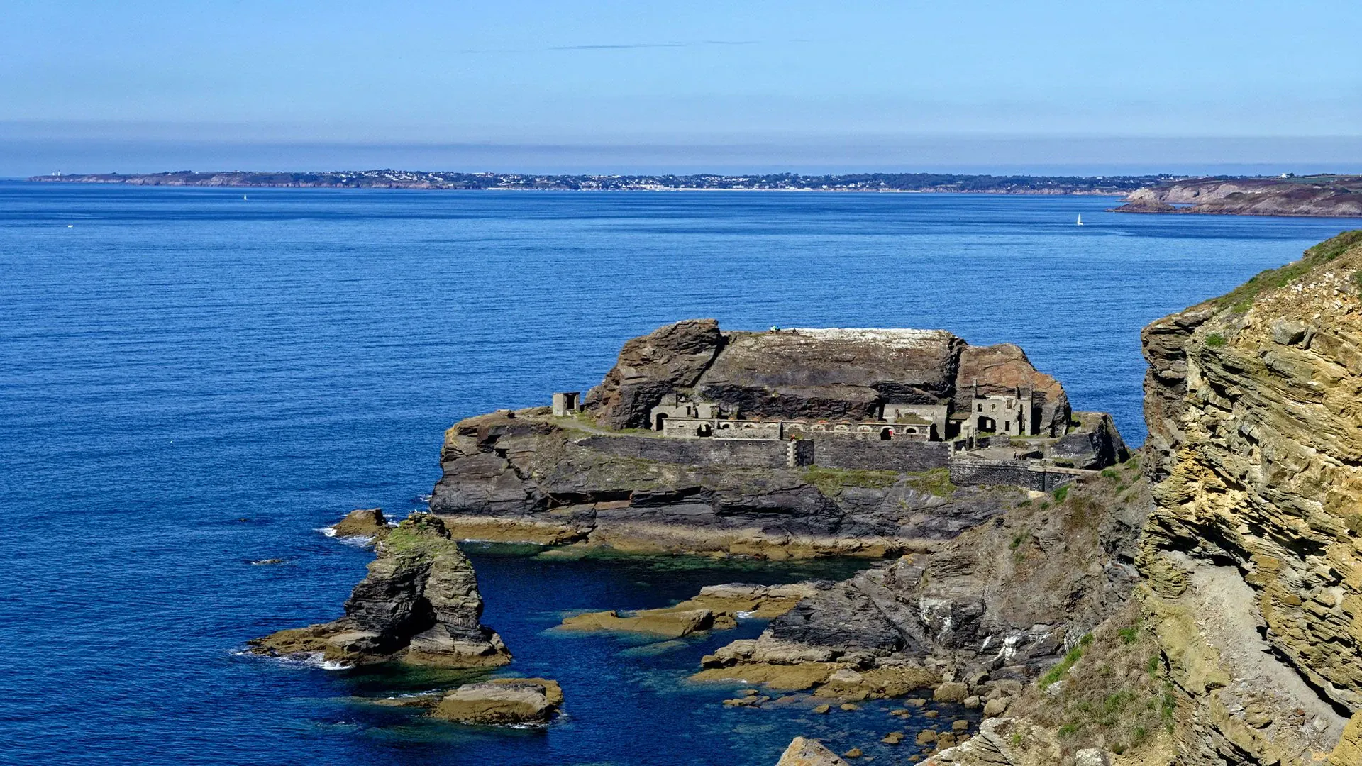 Ilot Des Capucins C Adobe Stock - France © Adobe Stock