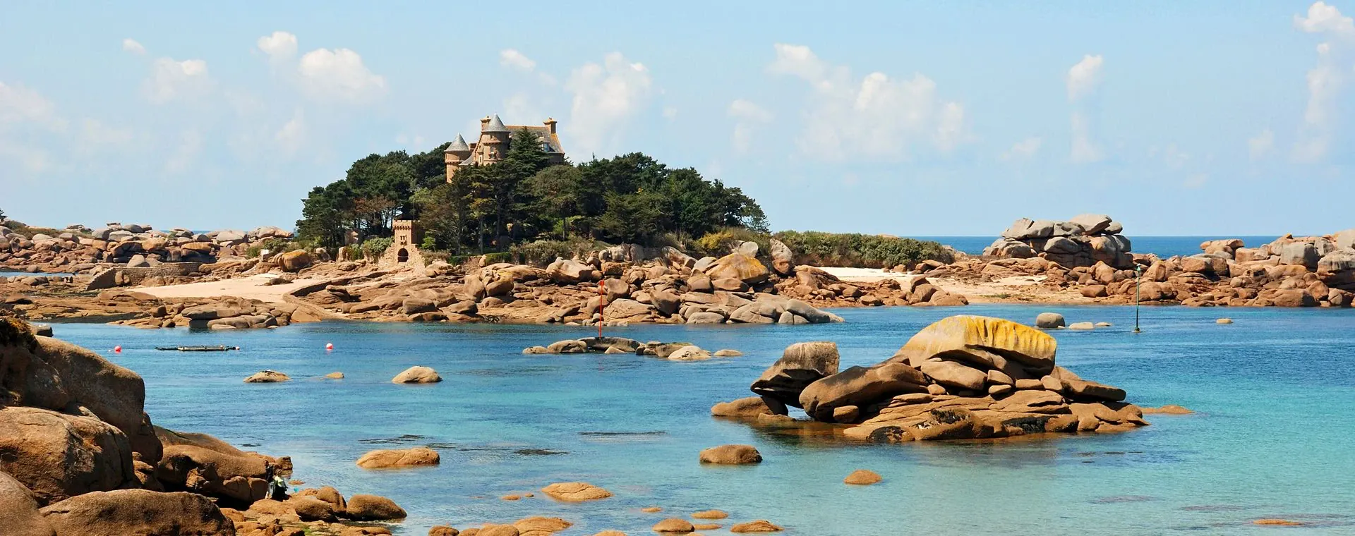 Ile De Costaeres Cote De Granit Rose - France