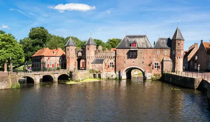 Koppelpoort Porte Pont Medievale Amersfoort