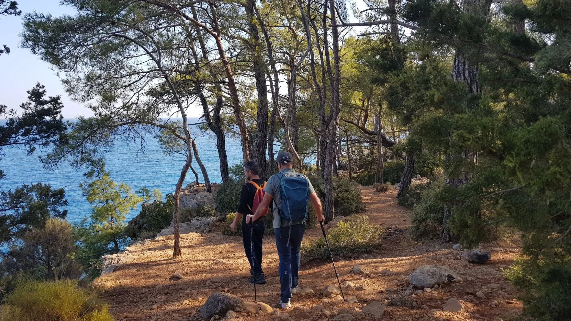 Ile de Kythnos vue depuis la mer - Cyclades - Grece
