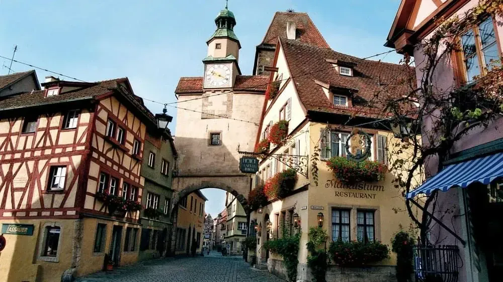 Le Beau Patrimoine De Rothenburg En Hotel Markusturm C Radweg Reisen - Allemagne