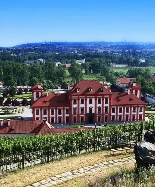 Le Chateau De Troja Jpg