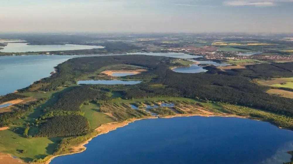 Le Parc National De La Muritz Et La Ville De Waren En - Allemagne © Hans Blossey Getty Images