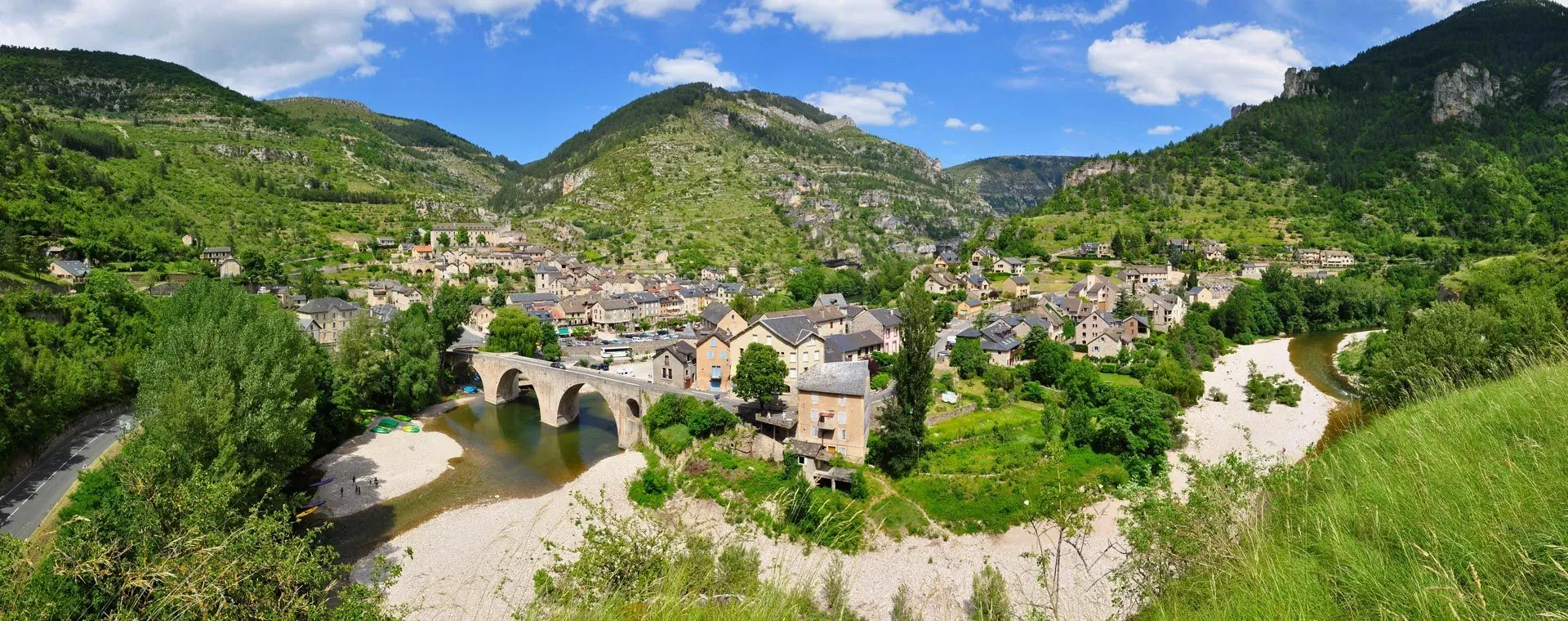 Ruines des Cars - Saint-Merd-les-Oussines - Millevaches - France