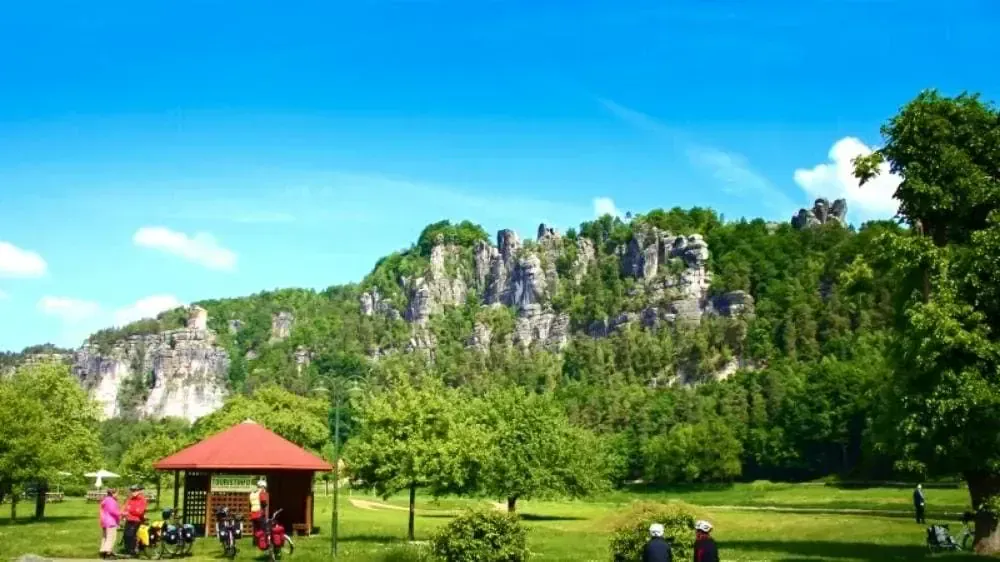 Les Rochers De Gres De Lelbe C Europe Bike Tours - Tchéquie © Europe Bike Tours