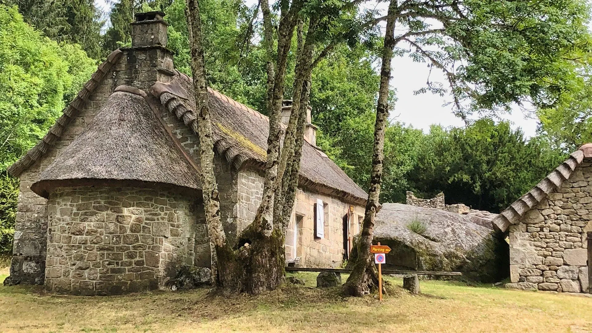 Maison Typique Plateau De Millevaches C Accompagnateurs De La Montagne Limousine - France © Accompagnateurs De La Montagne Limousine