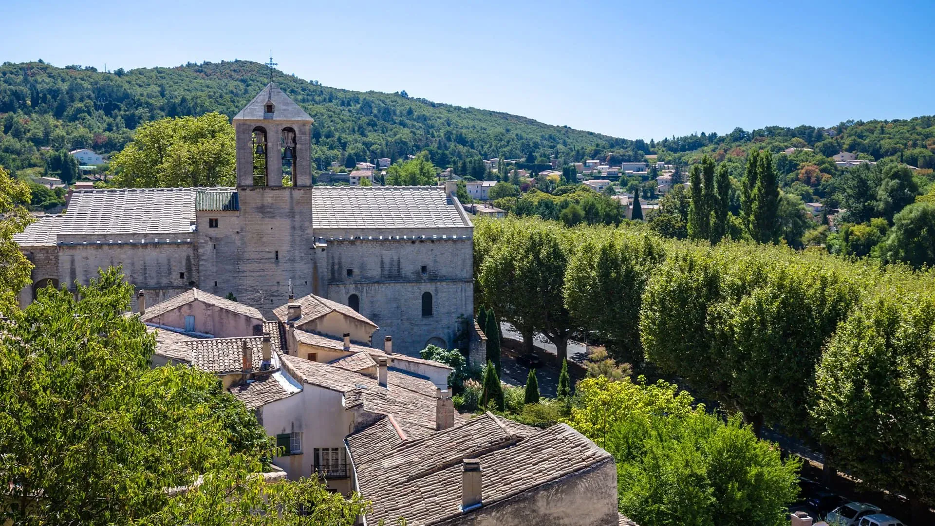Malaucene Hiver C Adobe Stock - France © Adobe Stock