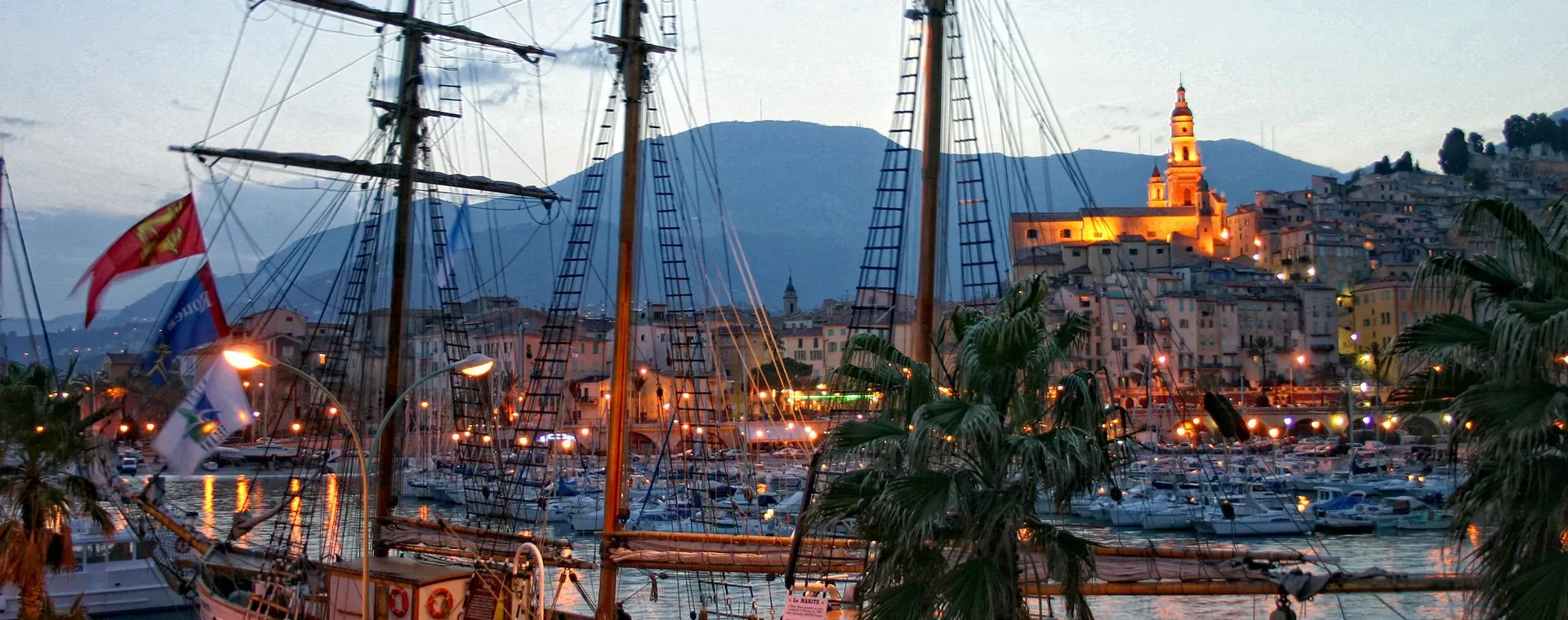 Menton Nuit Tombee - France