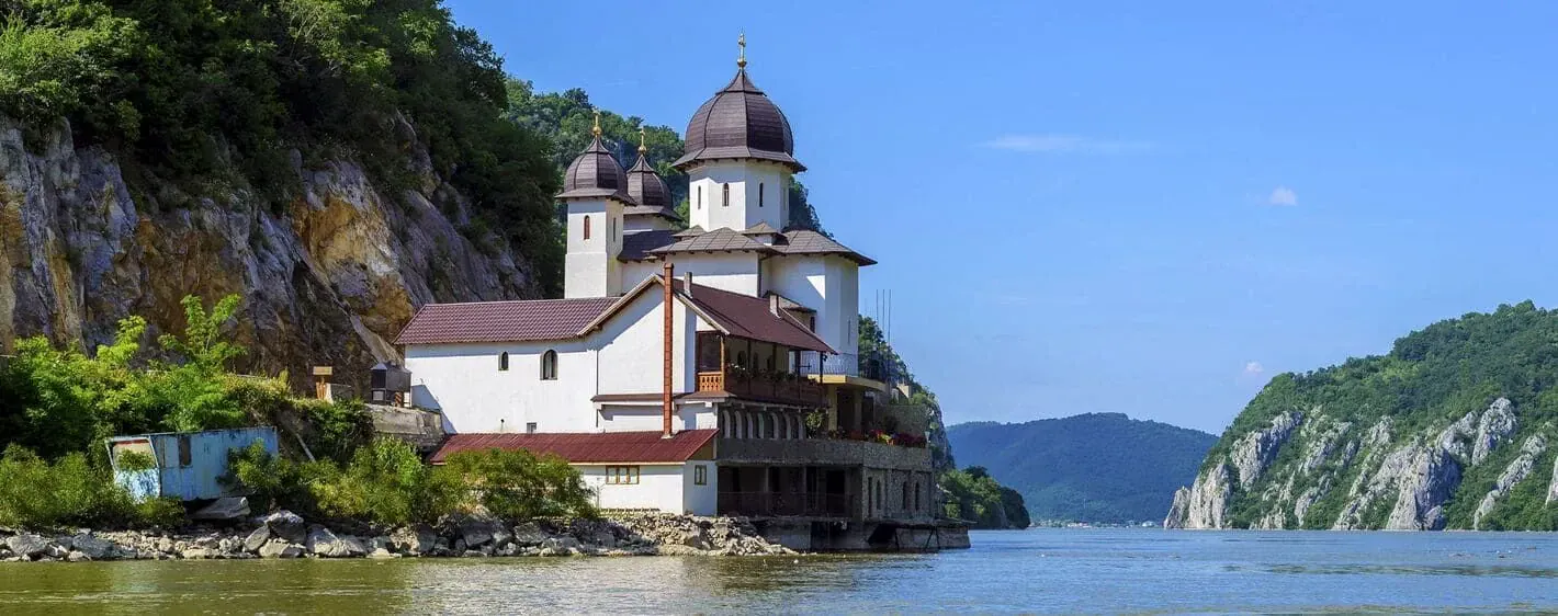 Monastere Mraconia Parc Naturel Portes Fer Roumanie - Allemagne