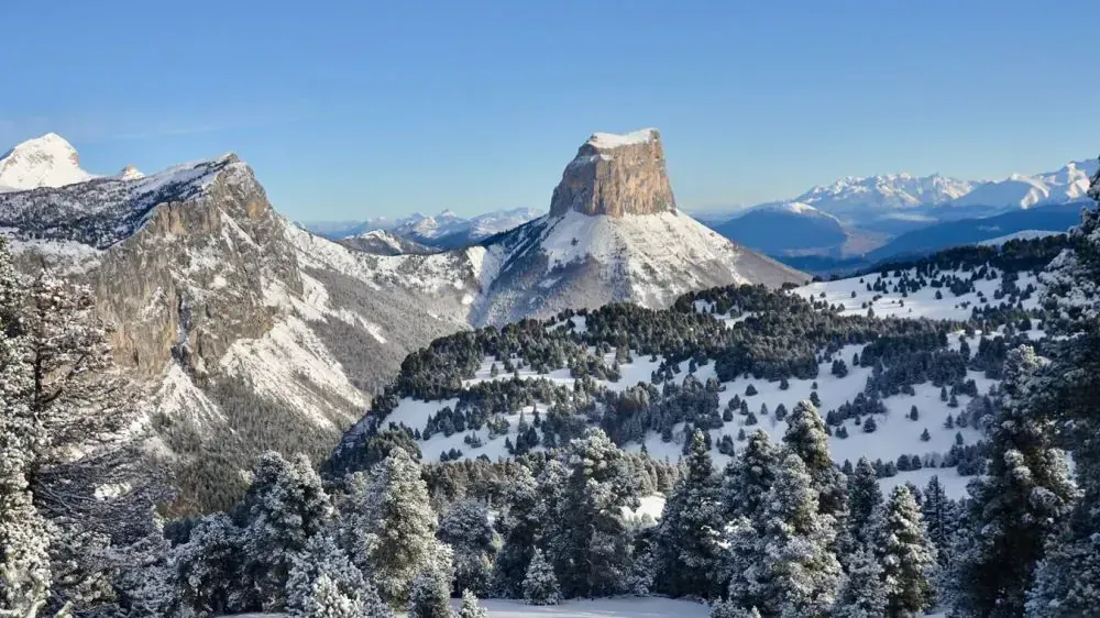 Mont Aiguille Enneige Massif Vercors - Vercors - France